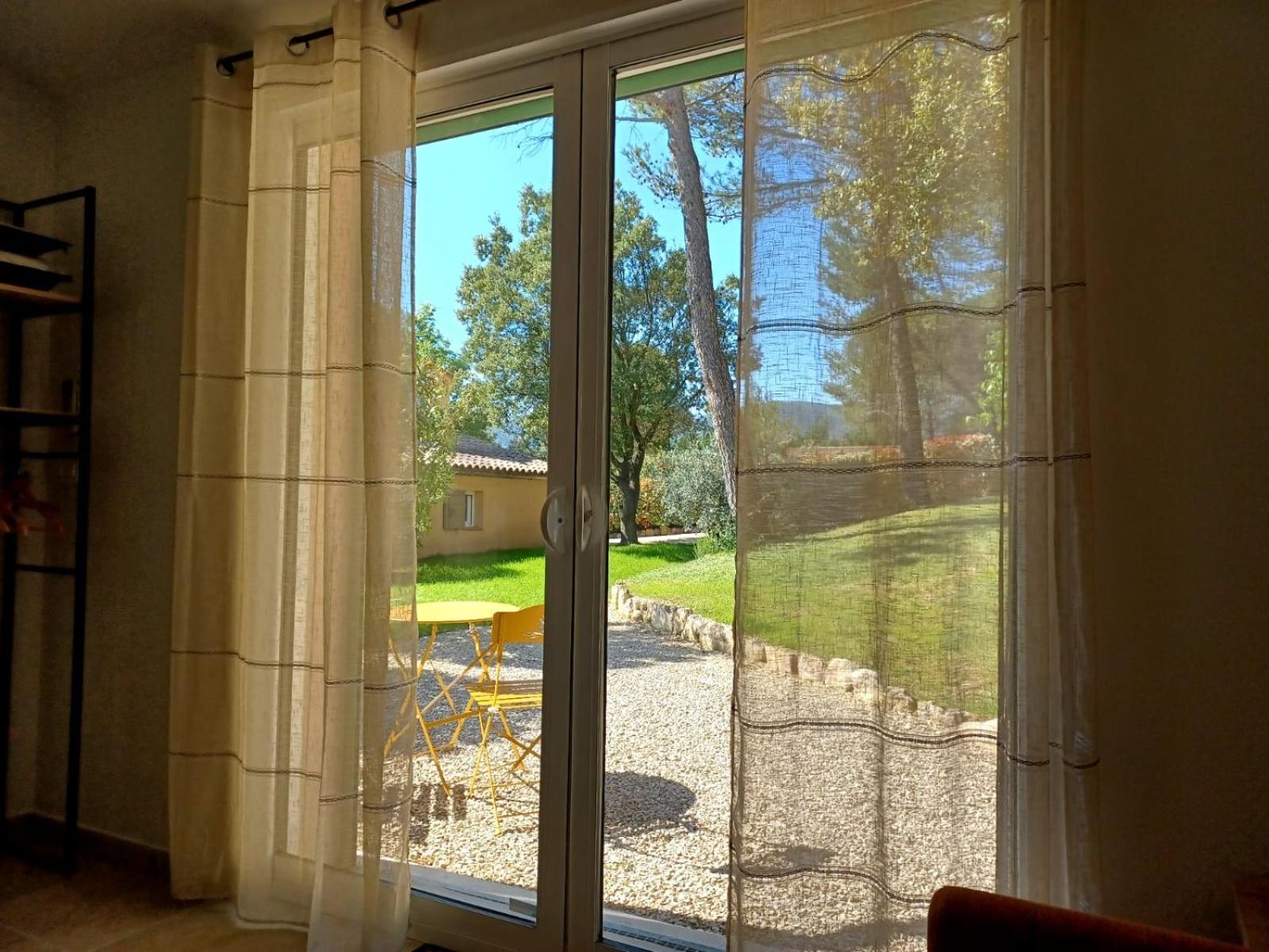 Chambre Privee Independante Dans Le Luberon Lauris Exterior photo
